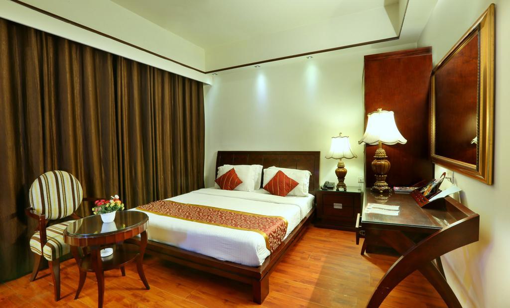 The Picasso Residency Hotel New Delhi - Couple Friendly Local Ids Accepted Exterior photo